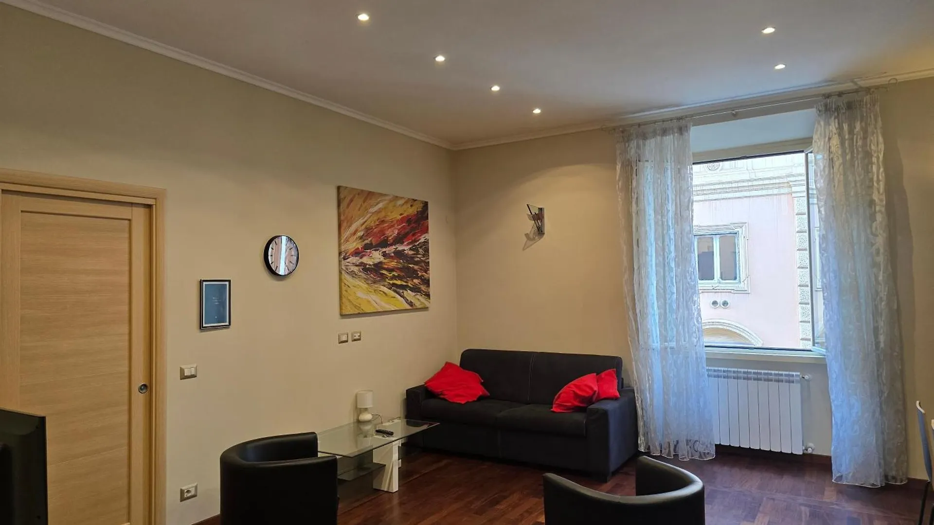 Trevi Fountain Big Apartment 0*, Rome