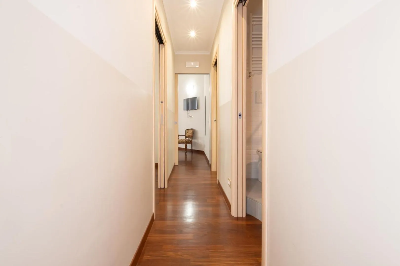 Trevi Fountain Big Apartment Italy