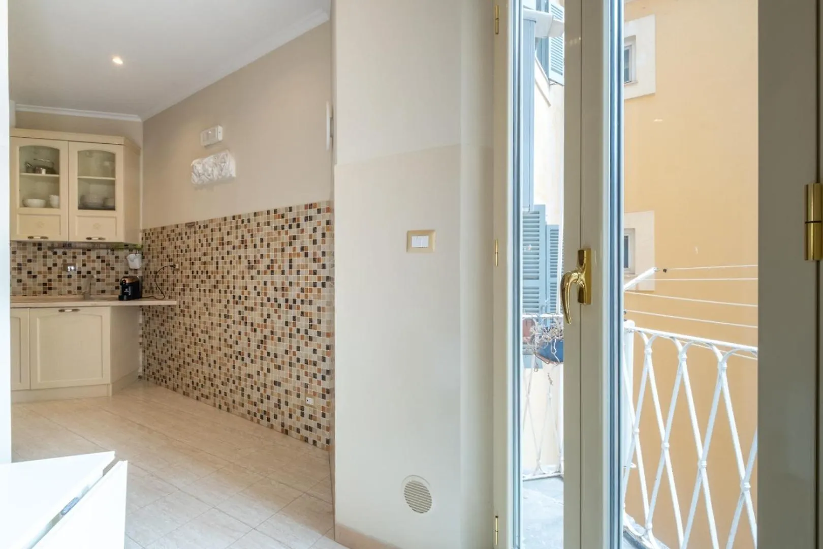 Trevi Fountain Big Apartment Italy