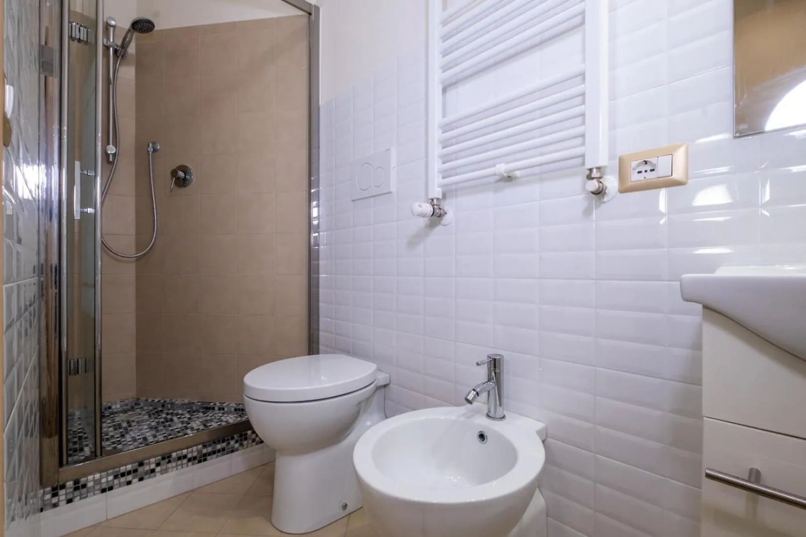 Trevi Fountain Big Apartment 0*, Rome