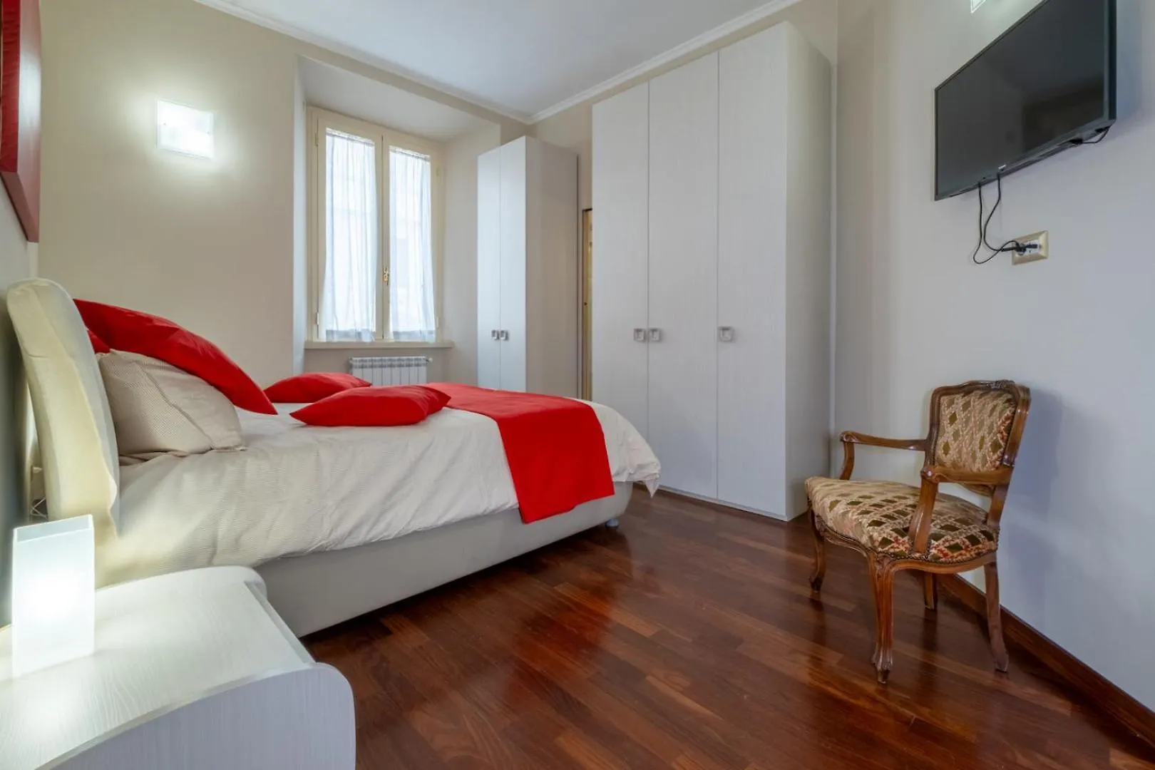 Trevi Fountain Big Apartment 0*, Rome Italy