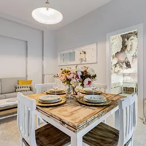  Apartment Trevi Fountain - Shabby - Romedreamhome